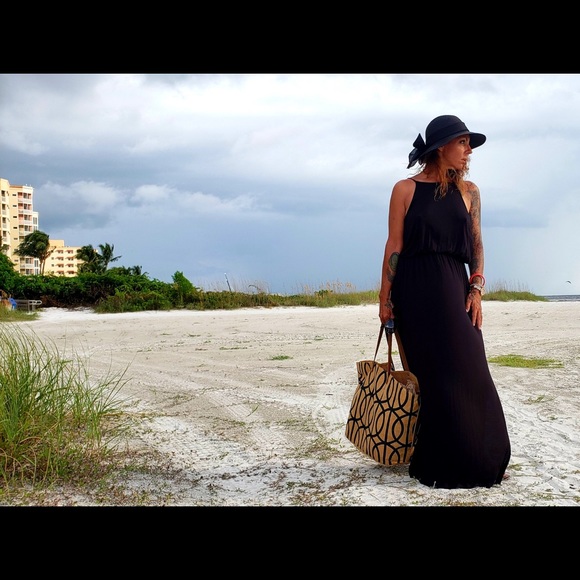 Meet your Posher, Varla - Picture 2 of 3